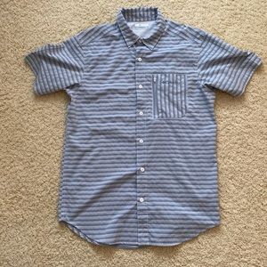 EUC Columbia Omni Shade Men’s Shirt. Size Small